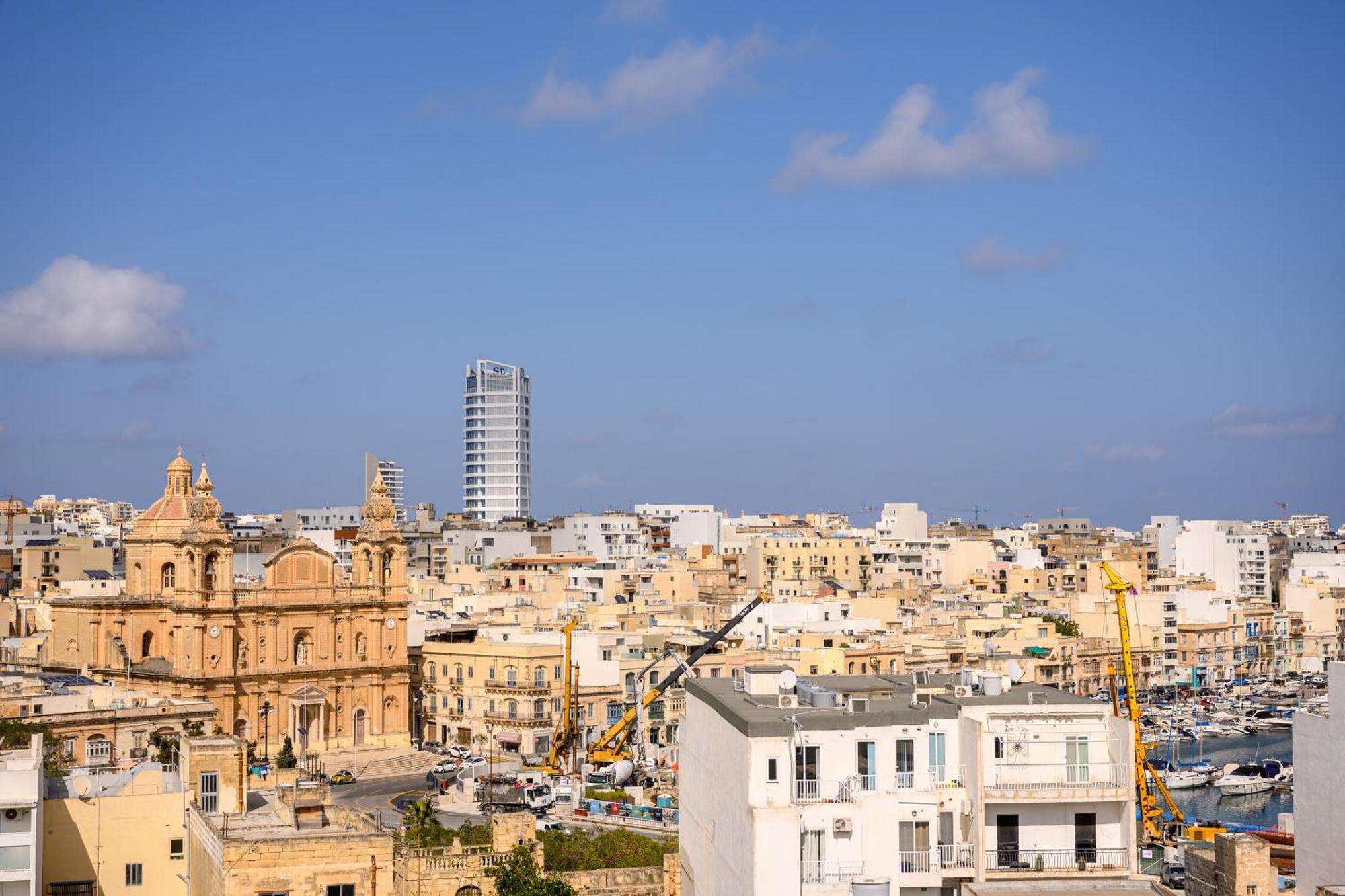F11 Room 3, Private Room Two Single Beds Shared Bathroom In Shared Flat Msida Exteriér fotografie